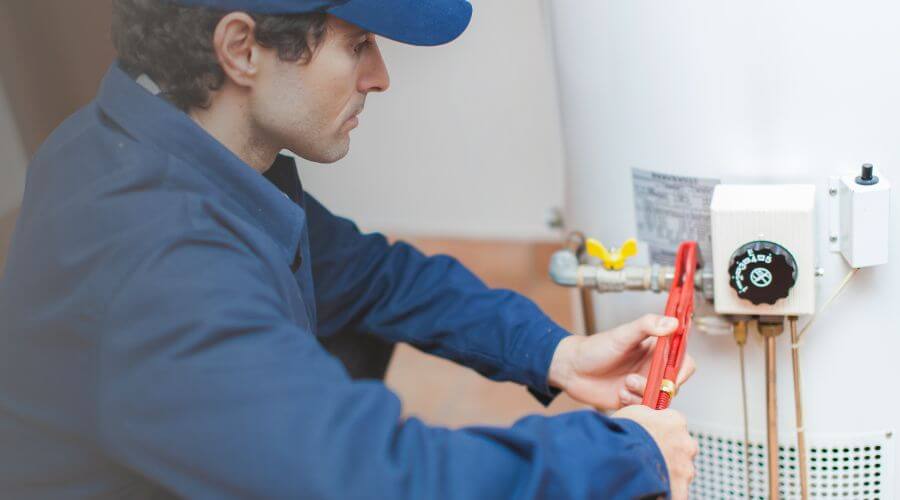 Local expert plumbing services in Palo, IA